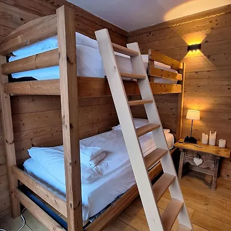 Inouk 4 People Center