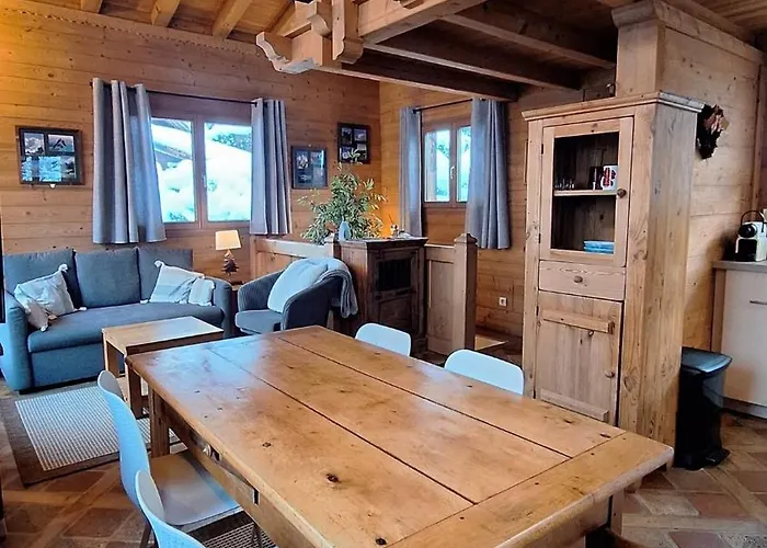 Inouk 4 People Center *